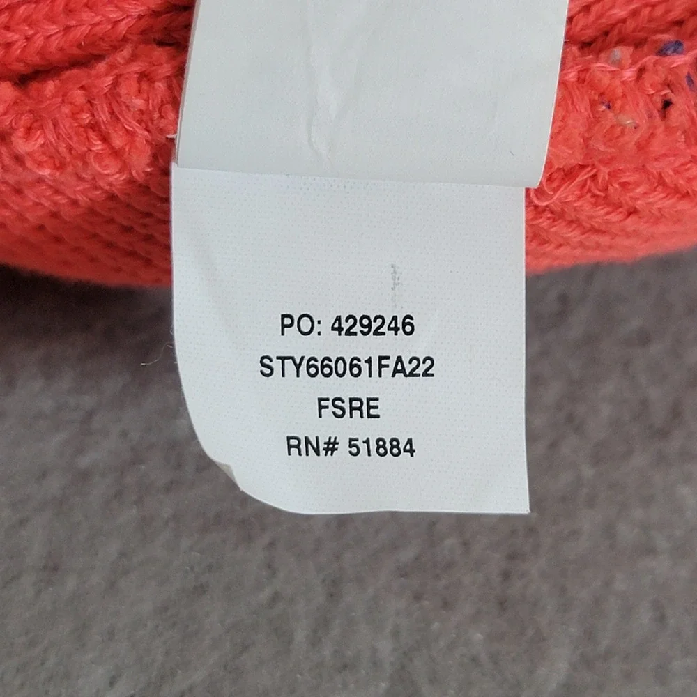 Patagonia Kids Powder Town Beanie Coral Pink Striped Pom Pom Hat 66061 FA22 Snow